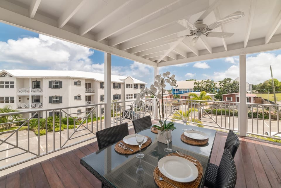 Lantana 42 Apartment in Saint James