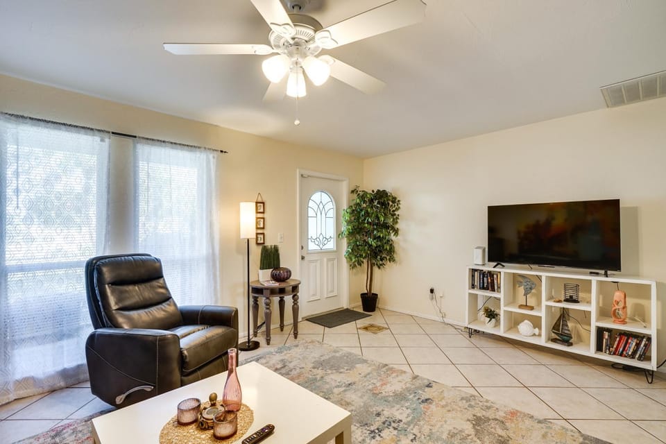 7 Mi to Beaches: Pet-Friendly Cape Coral Home House in Cape Coral