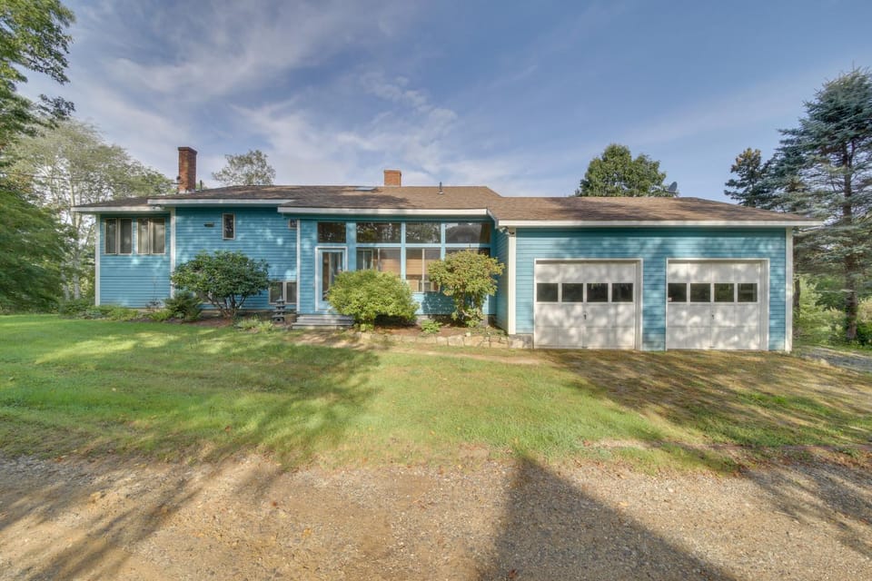 Charming Retreat w/ Deck ~ 4 Mi From Casco Bay! House in Orrs Island