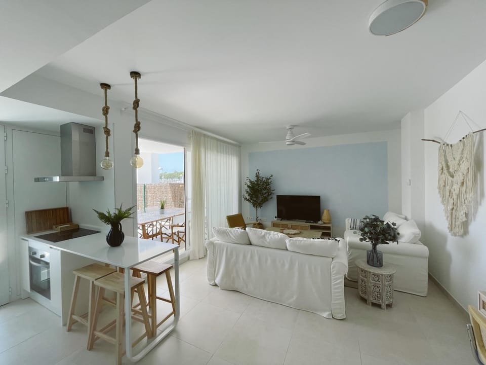 Balcony/Terrace, Living room, Seating area, Dining area, kitchen