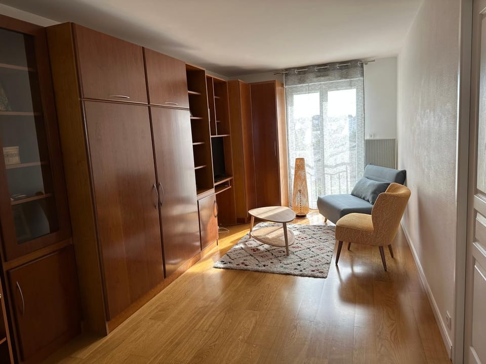 Communal lounge/ TV room, Bedroom