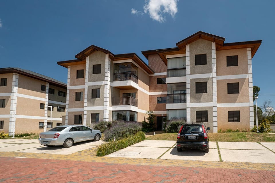 Property building, Day, Parking