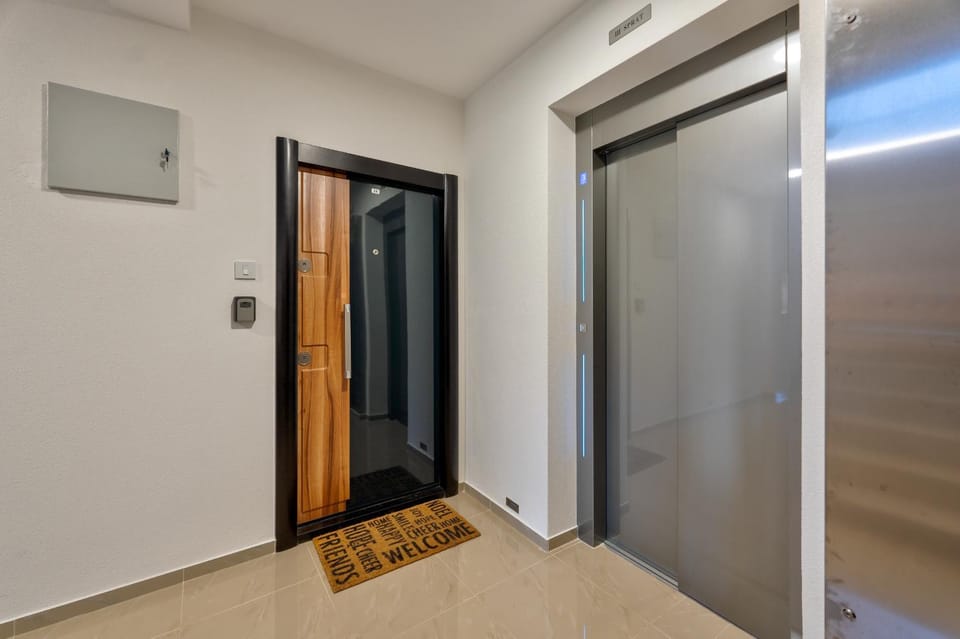 elevator