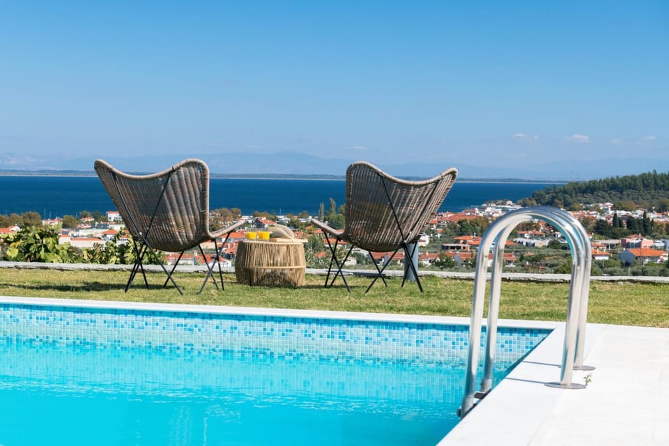 Patio, Swimming pool