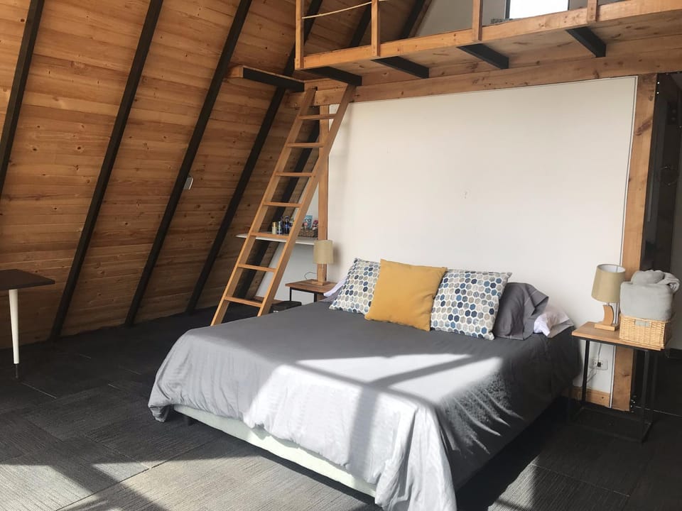 Bed, Photo of the whole room
