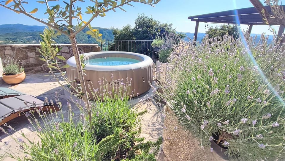 Amazing STUDIO CASA FERMEGLIA with private jacuzzie and perfect panoramic view Apartment in Istria County