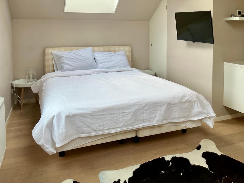 Oomes Huus - Sleep by Hästens, Wake with Coffee Bed and Breakfast in North Holland (province)