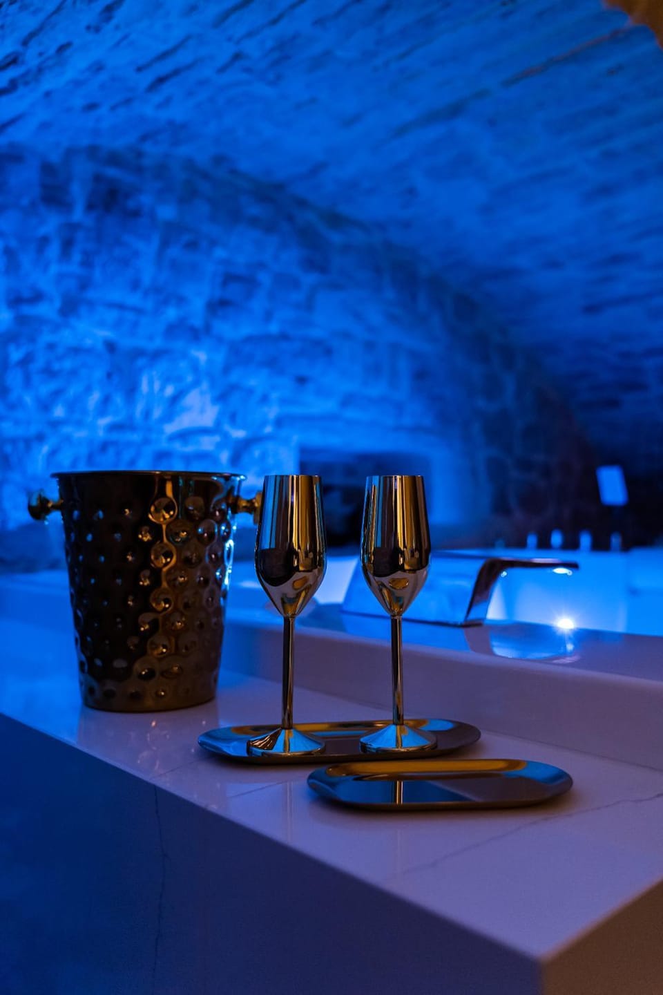 Hot Tub, Alcoholic drinks