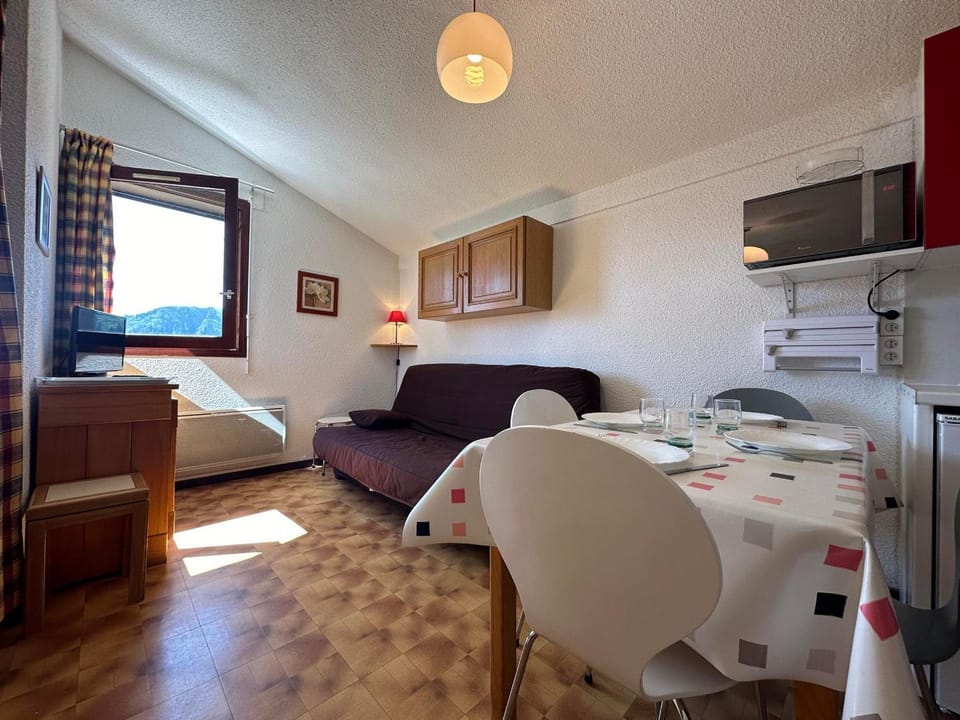 Appartement skis aux pieds à Samoëns 1600 - FR-1-624-79 Apartment in Arâches-la-Frasse