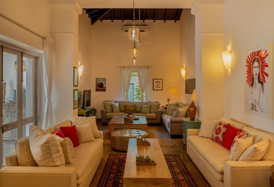 Living room, Seating area