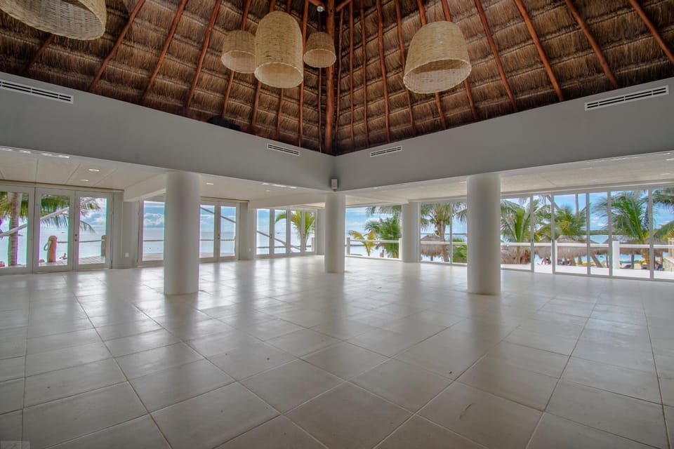 Meeting/conference room