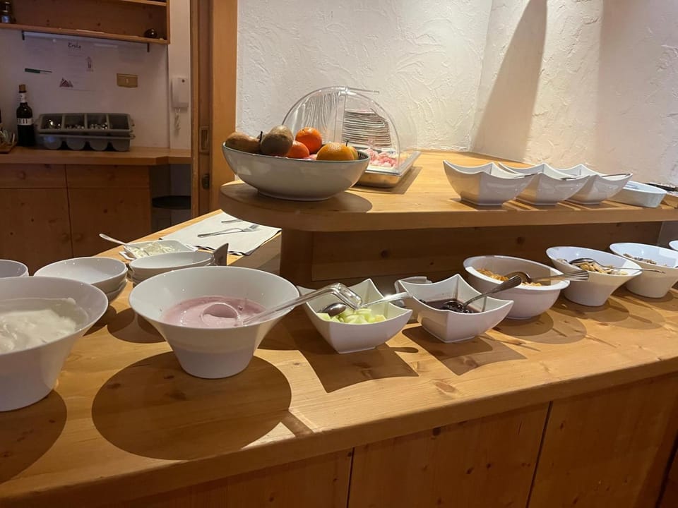 Breakfast, Buffet breakfast