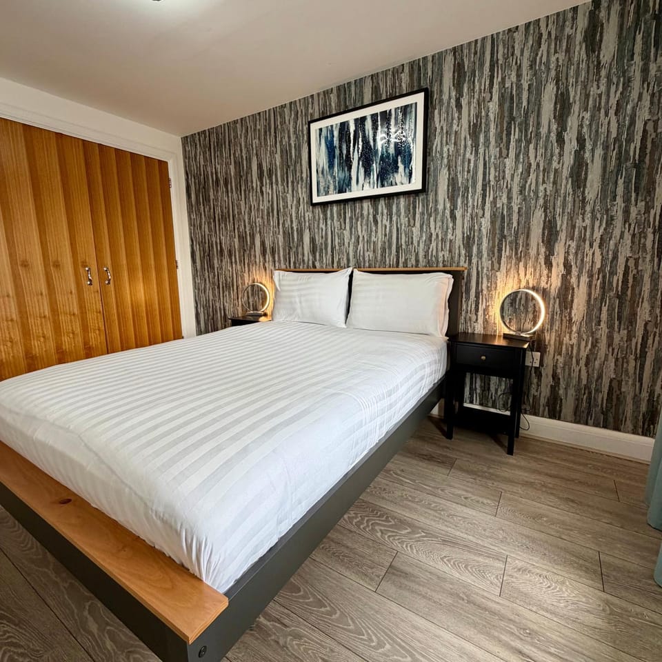Two Bedroom Flat Town Centre Colchester Apartment in Colchester