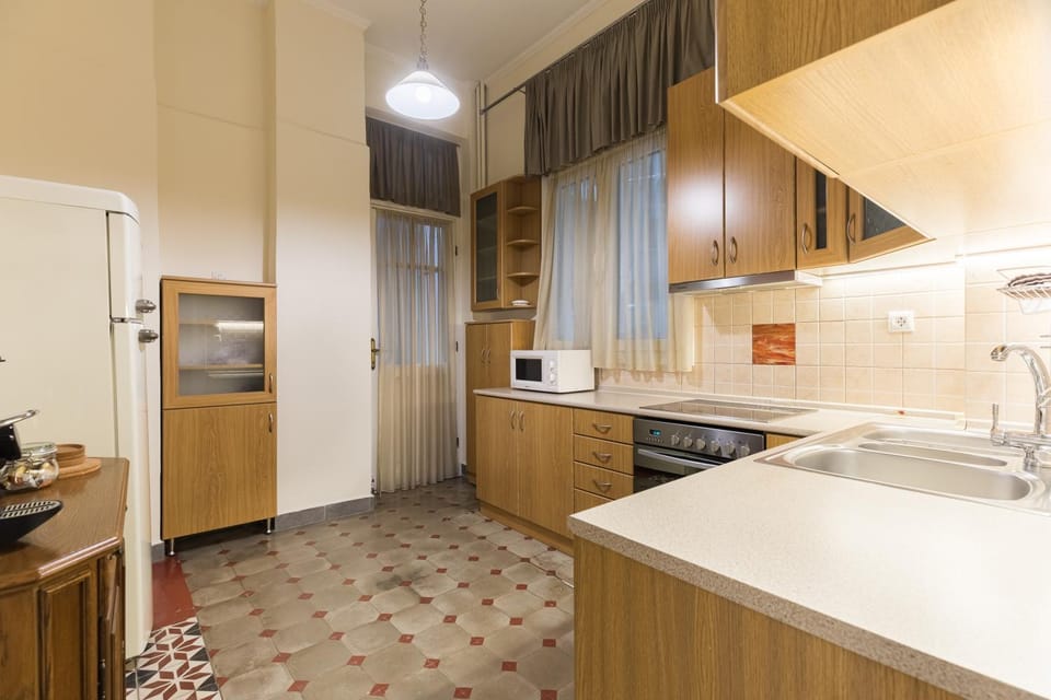 Kitchen or kitchenette, minibar, pet friendly, stove