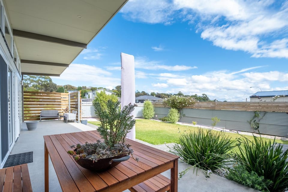 BBQ facilities, Garden, Dining area