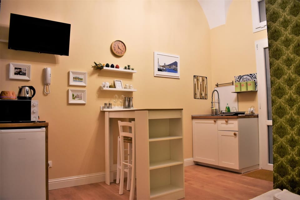 TV and multimedia, Kitchen or kitchenette, minibar