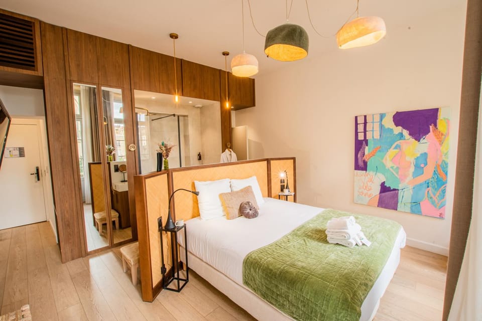 Bed, Photo of the whole room, Bedroom