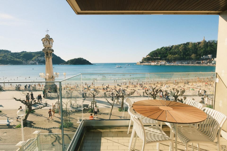 Balcony/Terrace, Balcony/Terrace, Beach