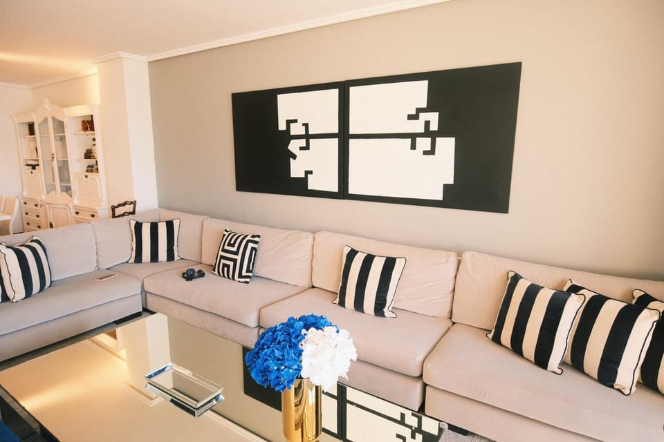 LA CONCHA BEACHVIEW by SWEET HOME SAN SEBASTIAN Apartment in San Sebastian