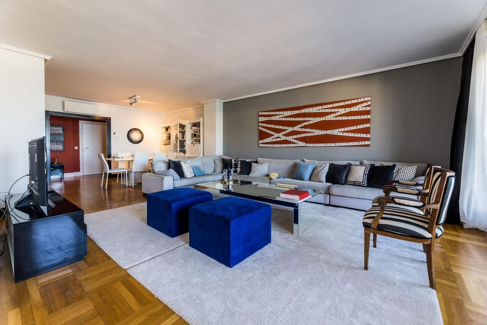 Living room, Lounge or bar