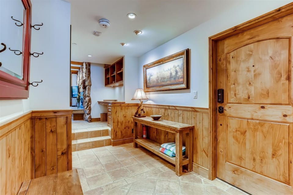 Village Center 4J Apartment in Vail