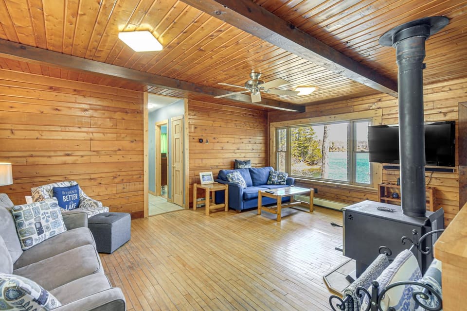 Spacious Powell Lake Cabin Lake and Trail Access! Cabin in Wisconsin