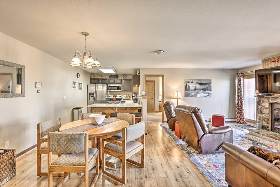 Condo with Balcony and Fireplace in Silverthorne! Apartment in Wildernest