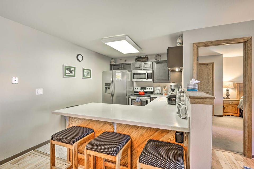 Condo with Balcony and Fireplace in Silverthorne! Apartment in Wildernest