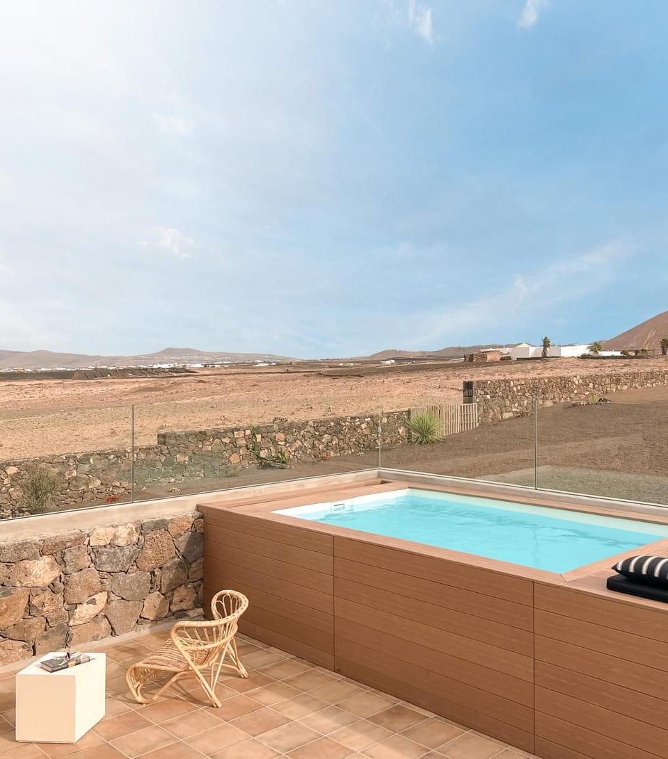 Facade/entrance, Day, Lobby or reception, Pool view, Swimming pool, sunbed