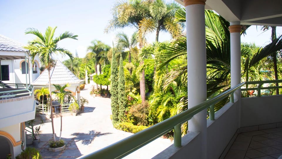 Holidays At Holiday Heaven Bed and Breakfast in Runaway Bay