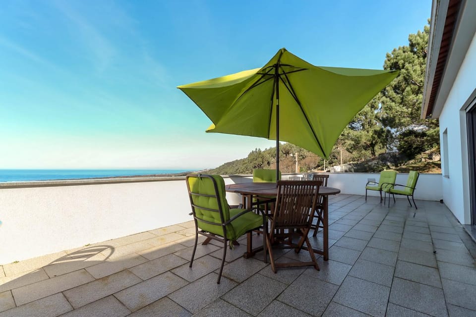 View (from property/room), Balcony/Terrace, Sea view