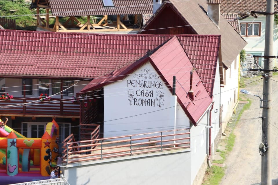 Pensiunea Casa Roman Bed and Breakfast in Romania