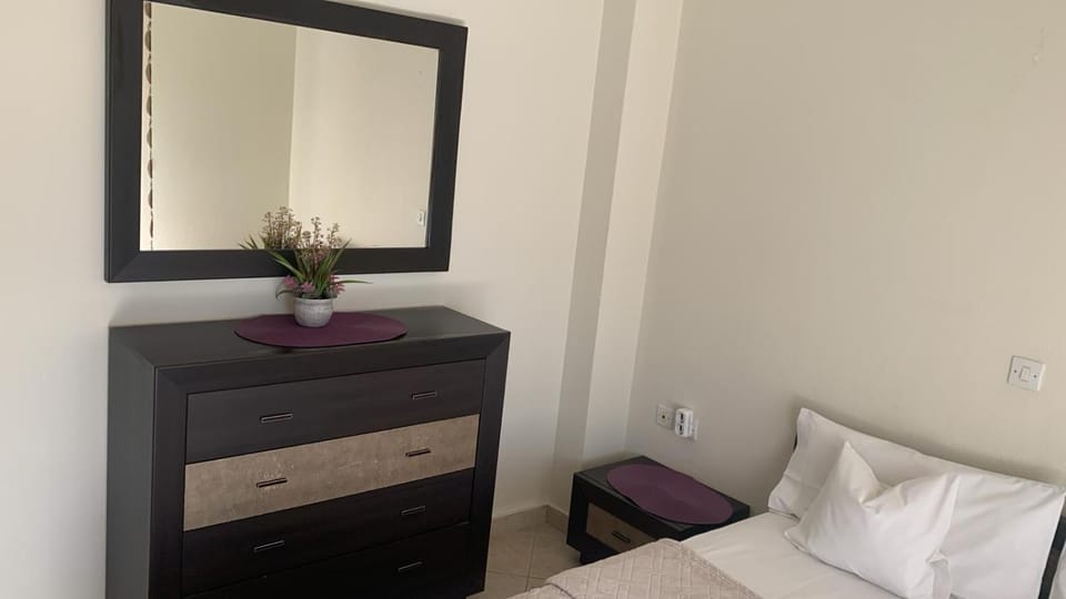 Bedroom, wardrobe