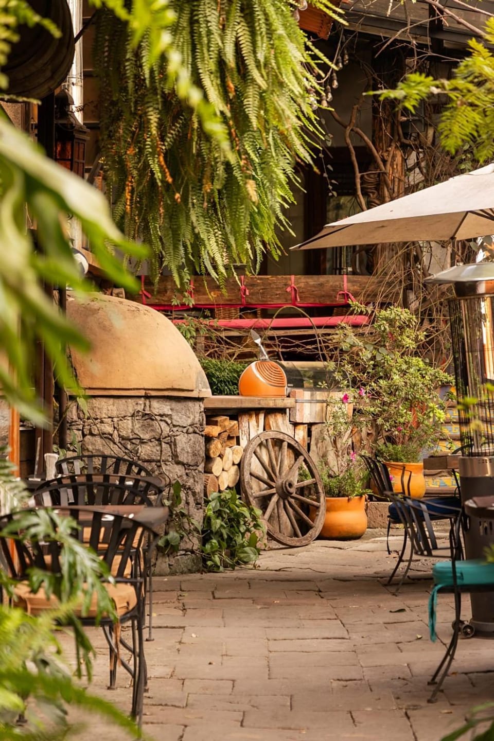 Patio, Restaurant/places to eat, Day, Natural landscape, Summer, Garden, Dining area, On site, Garden view, Sunset