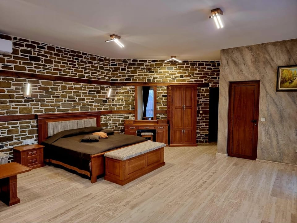 Bed, Photo of the whole room, Bedroom, wardrobe