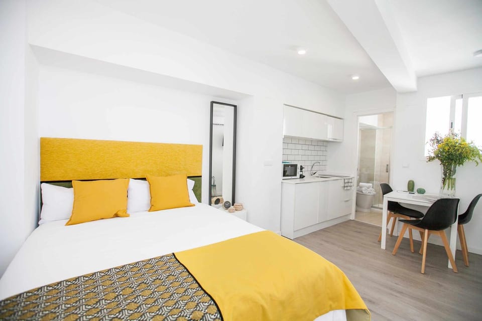 Bed, Photo of the whole room