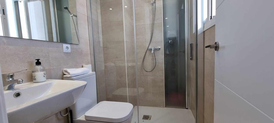 Shower, Bathroom