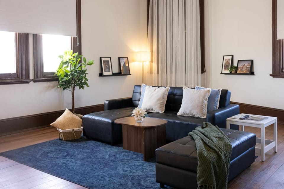 The Beaconsfield Hotel Hotel in Perth