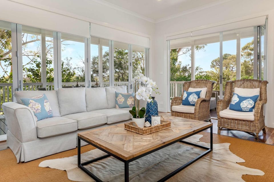 Sea Breeze - walking distance to Orion Beach House in Vincentia
