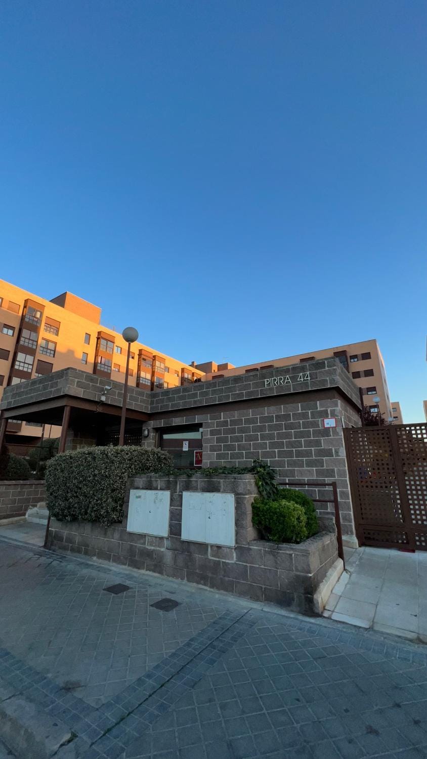 Apartamentos Madrid House Aeropuerto, IFEMA, Metropolitano Apartment in Madrid