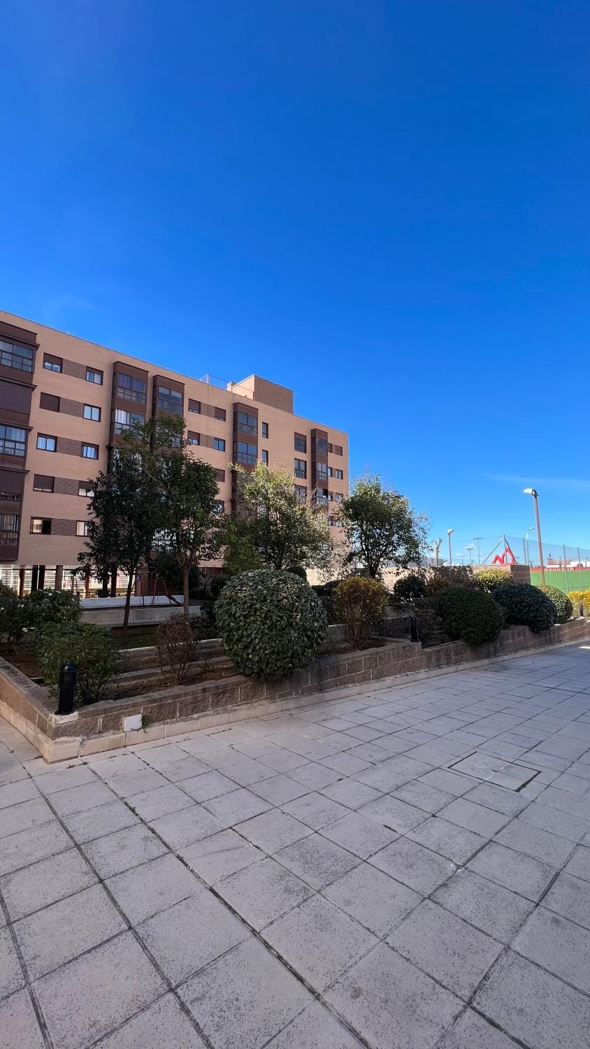 Apartamentos Madrid House Aeropuerto, IFEMA, Metropolitano Apartment in Madrid