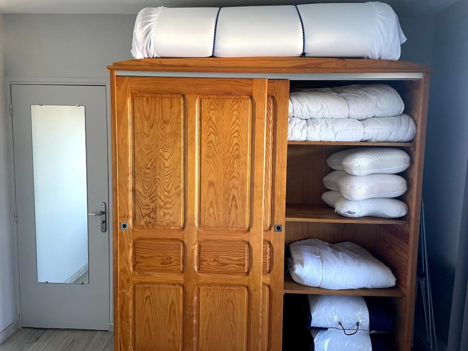 wardrobe