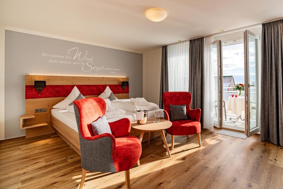 Living room, Photo of the whole room, Bedroom