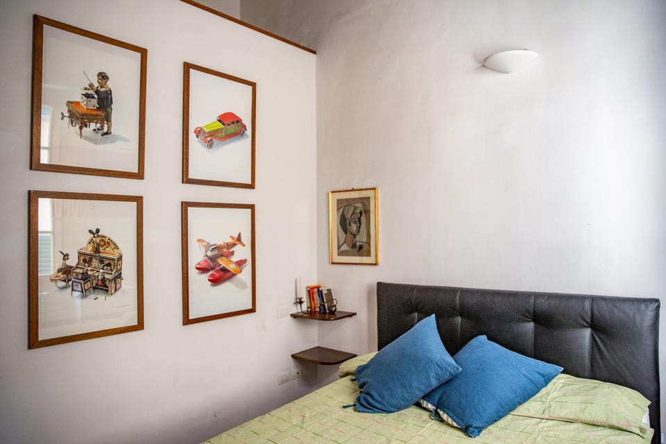 Decorative detail, Bedroom