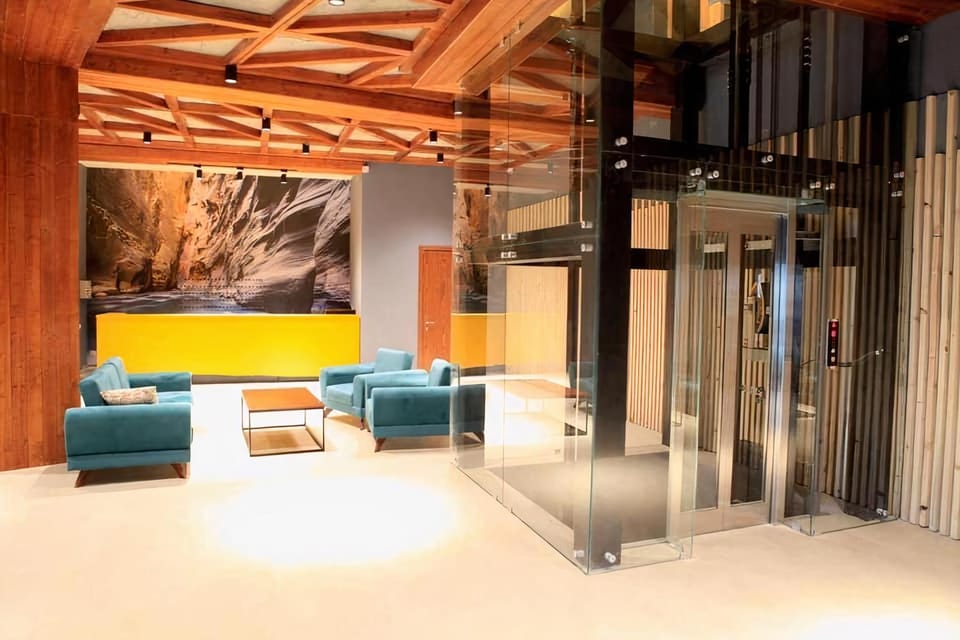 Lobby or reception, Seating area