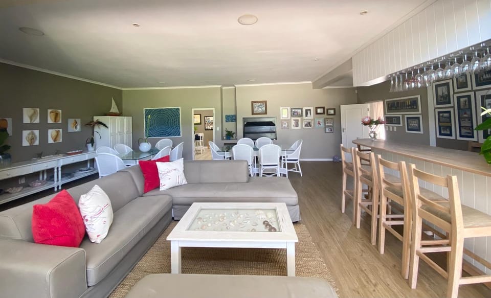 Living room, Lounge or bar, Seating area