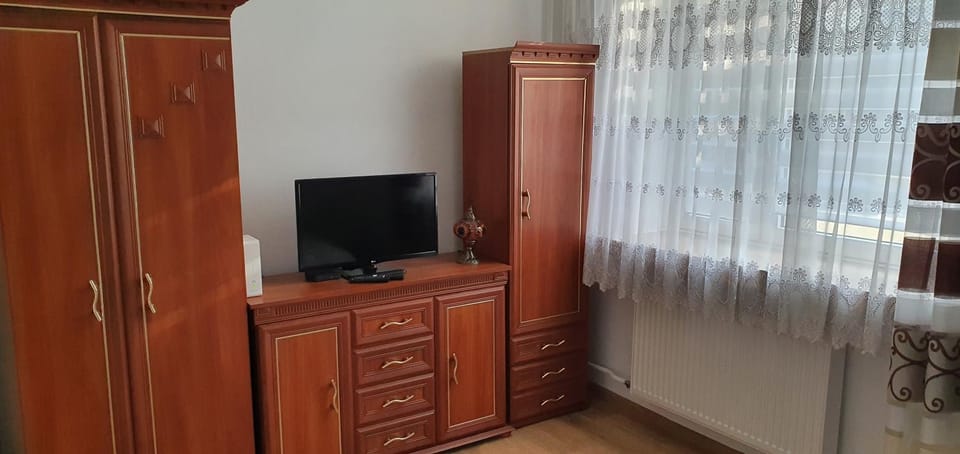 Communal lounge/ TV room, TV and multimedia