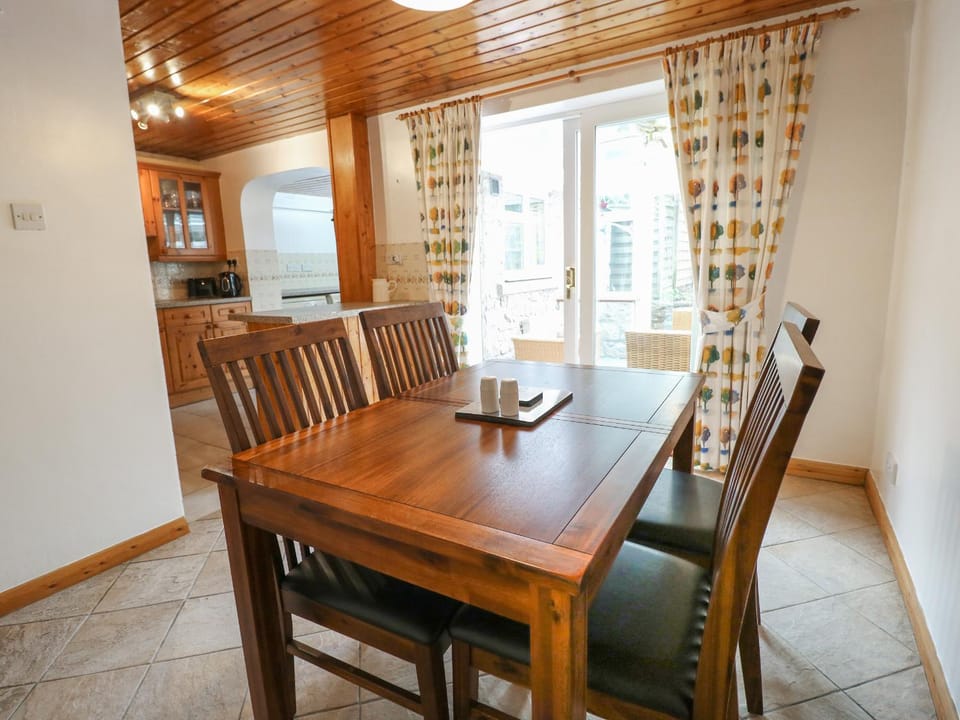 Cloud View Cottage House in Derbyshire Dales District