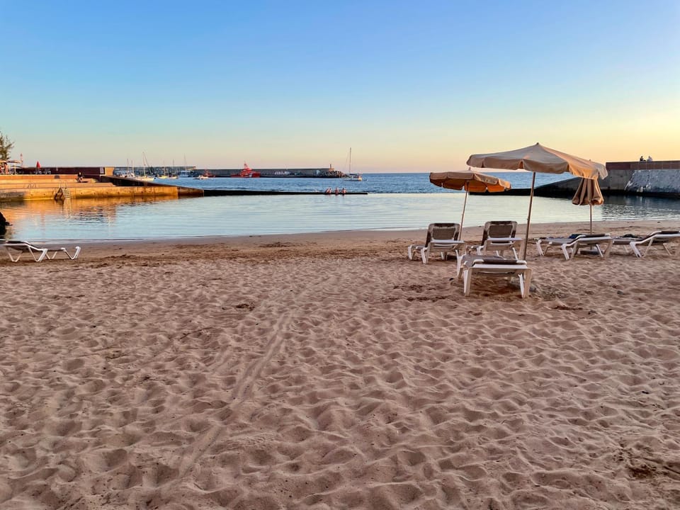 Beach, Swimming pool, Swimming pool