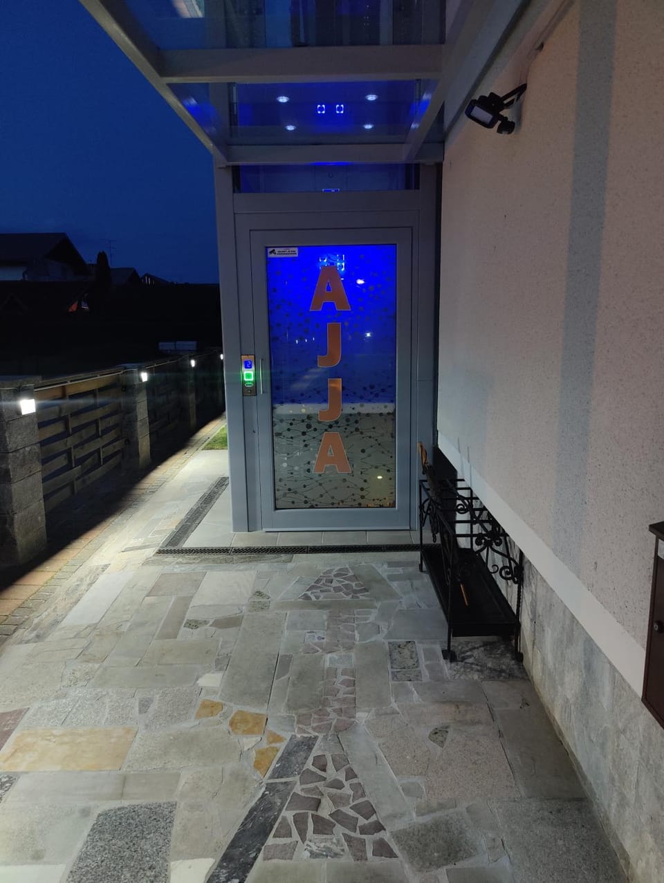 elevator
